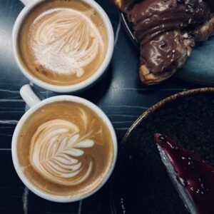 Café de Origen Meraki con Bollería